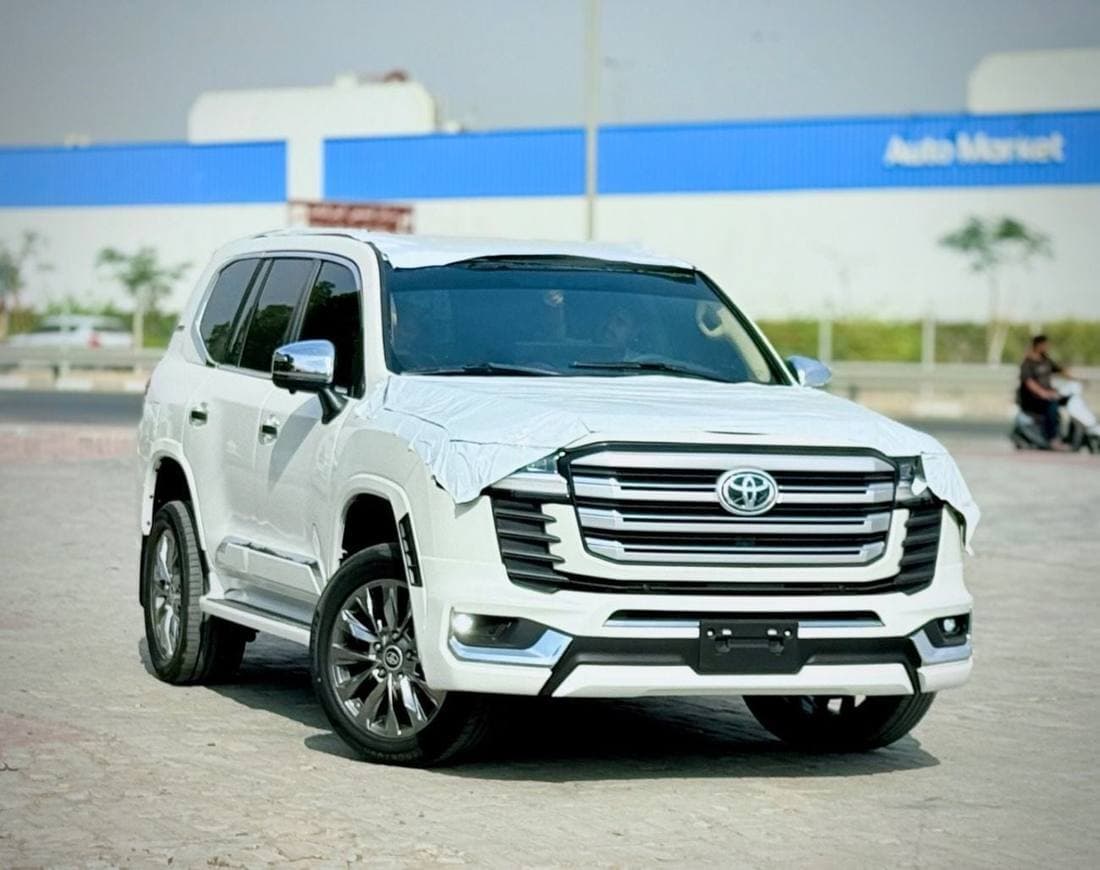 2016 Toyota Land Cruiser GXR