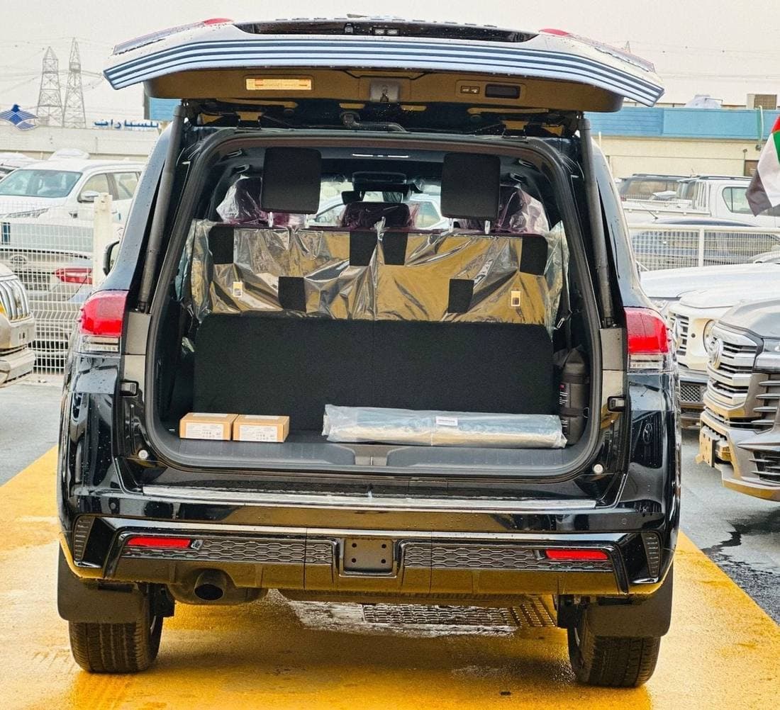 2026 Toyota Land Cruiser VXR thumbnail 8