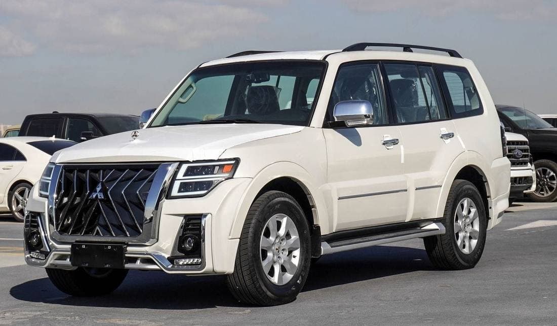 2022 Mitsubishi Pajero GLS HIGHLINE thumbnail 3