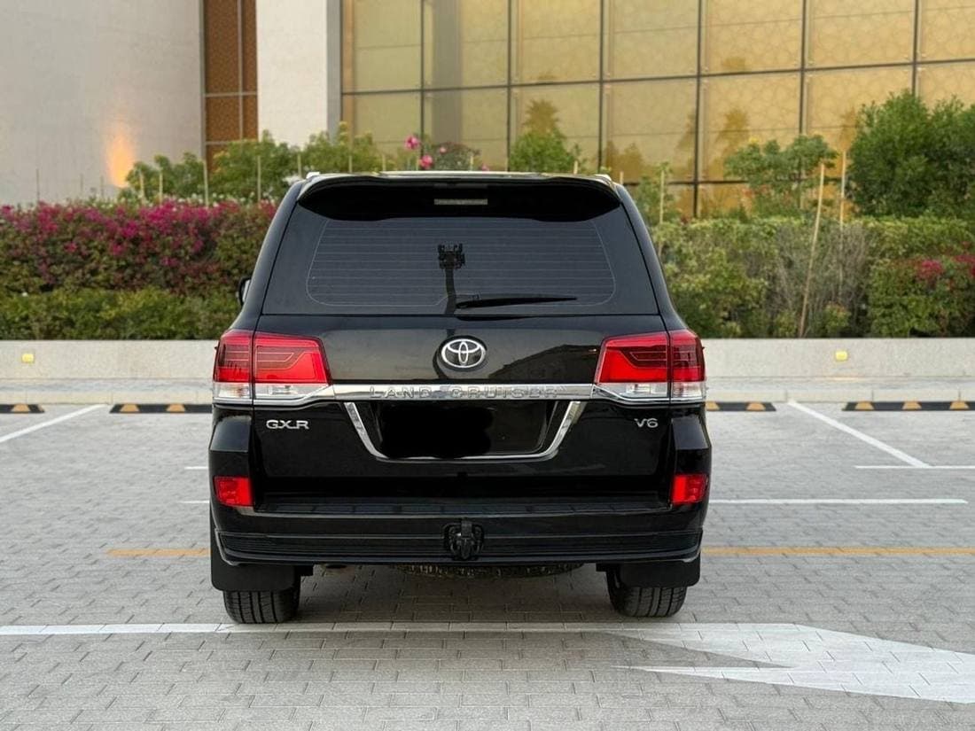 2021 Toyota Land Cruiser GXR thumbnail 6