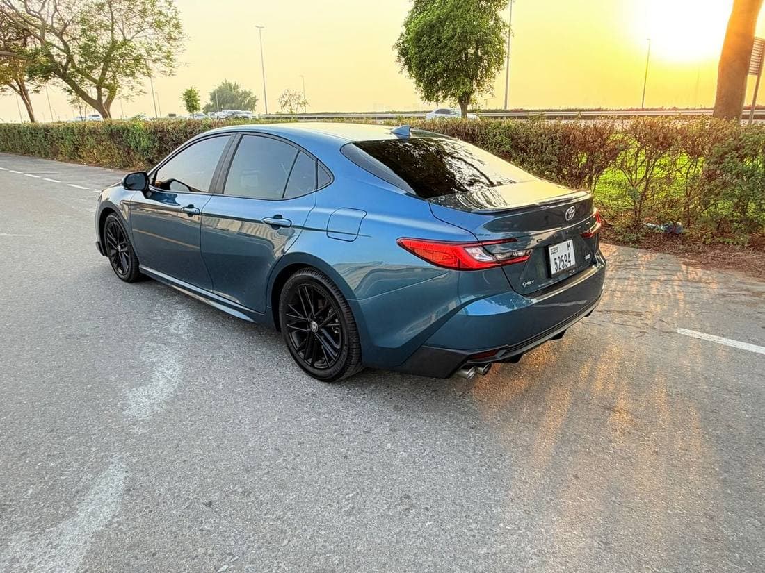2025 Toyota Camry thumbnail 4