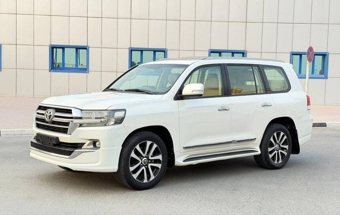 2019 Toyota Land Cruiser thumbnail 3