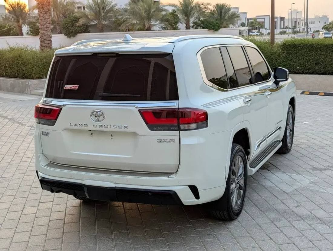 2022 Toyota Land Cruiser GXR thumbnail 7