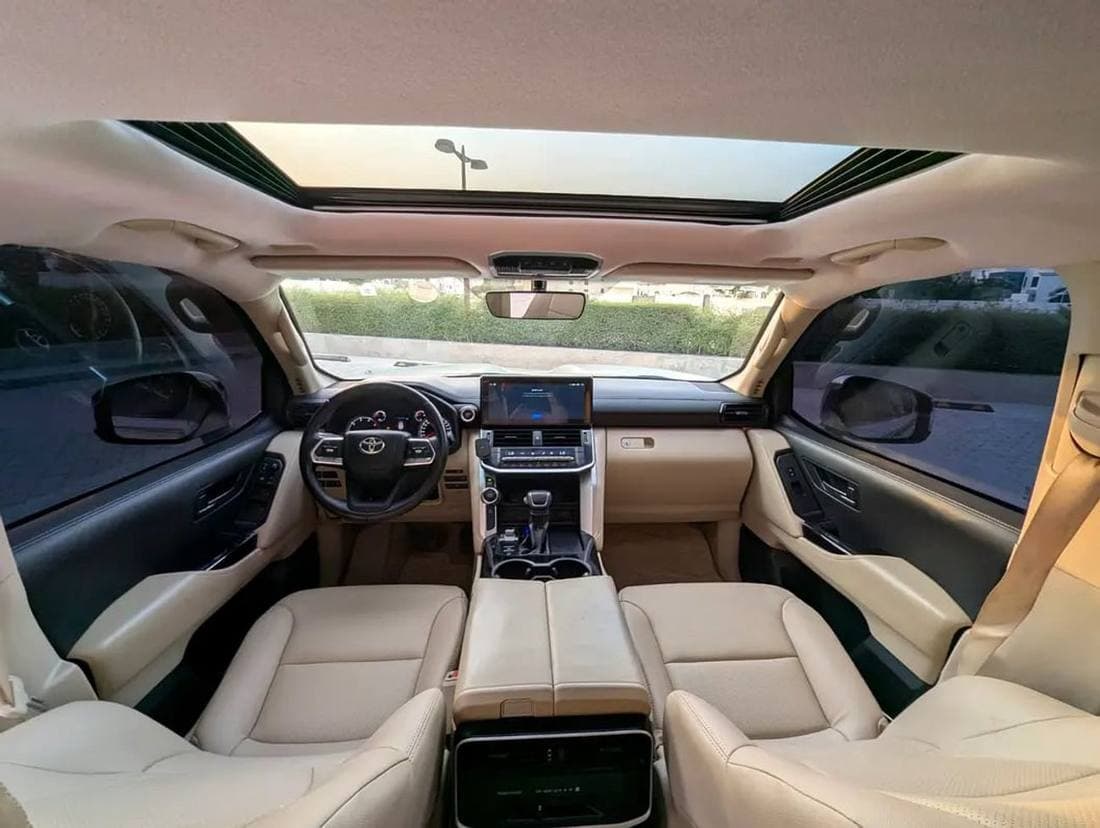 2022 Toyota Land Cruiser GXR thumbnail 8