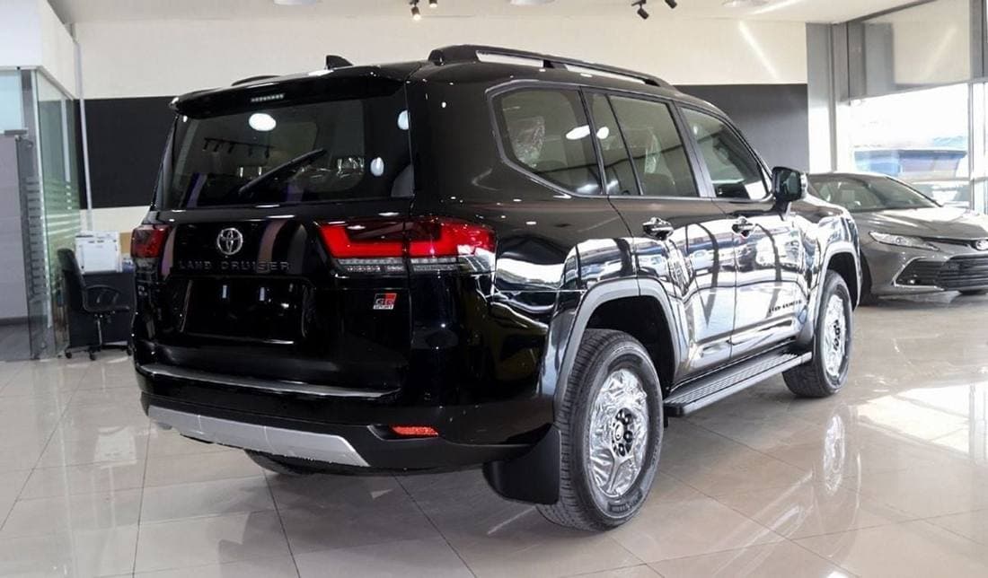 2026 Toyota Land Cruiser GR SPORT thumbnail 4