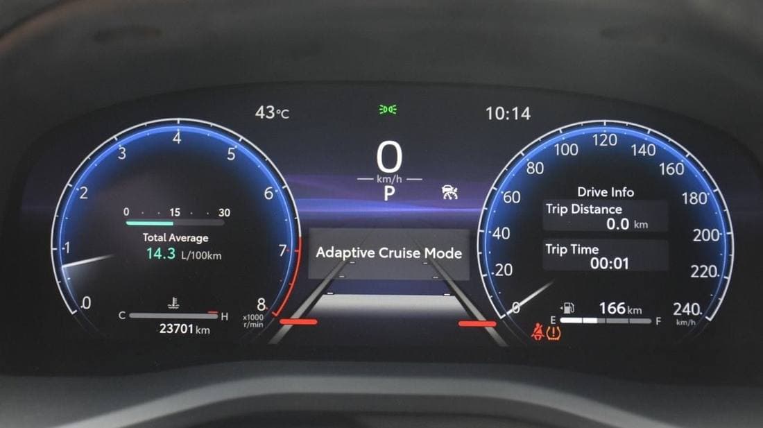 2025 Toyota Camry SPORT HEV thumbnail 3