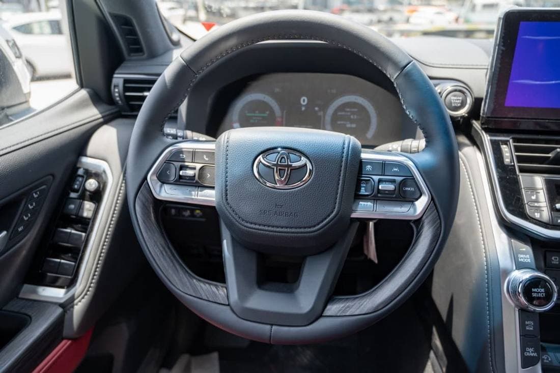 2026 Toyota Land Cruiser VXR thumbnail 8