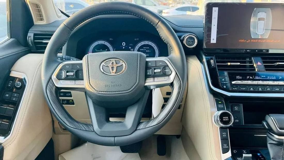 2026 Toyota Land Cruiser VXR thumbnail 7