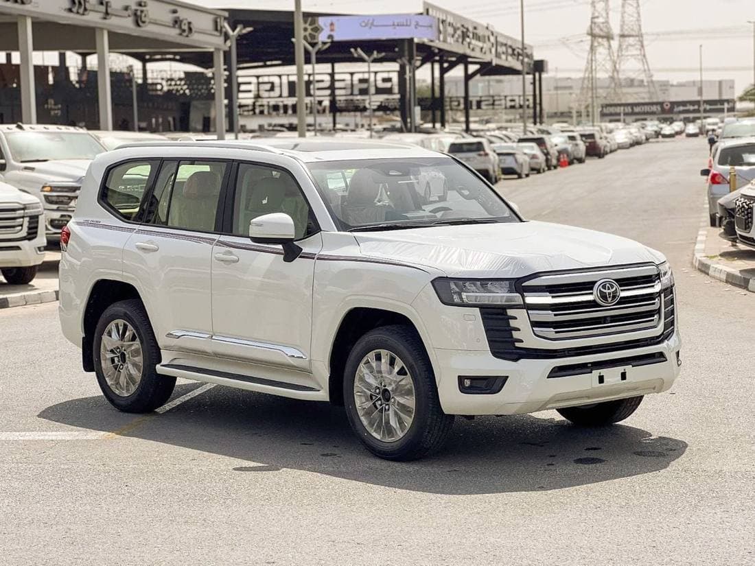 2026 Toyota Land Cruiser GXR thumbnail 3