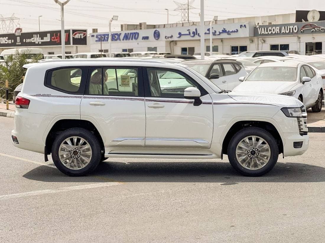 2026 Toyota Land Cruiser GXR thumbnail 4