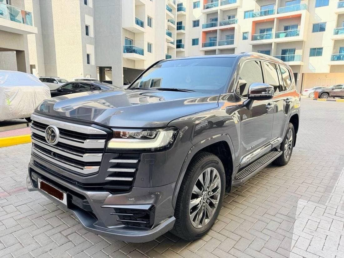 2022 Toyota Land Cruiser VXR thumbnail 3
