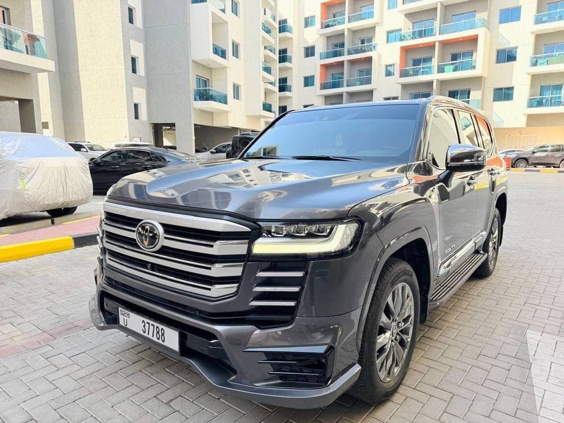 2022 Toyota Land Cruiser VXR thumbnail 6