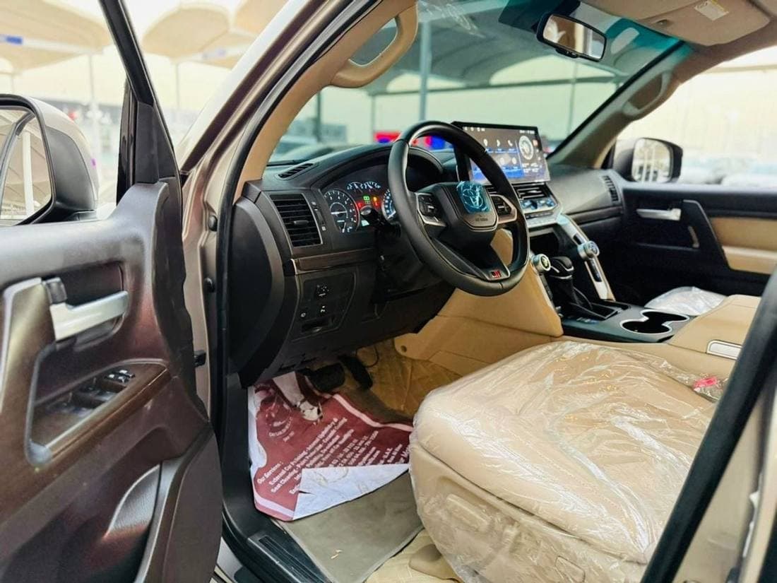 2016 Toyota Land Cruiser GXR thumbnail 5