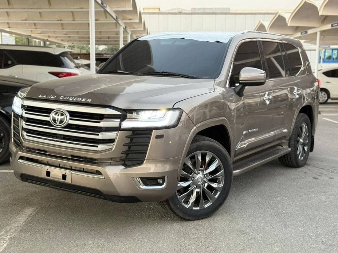 2016 Toyota Land Cruiser GXR