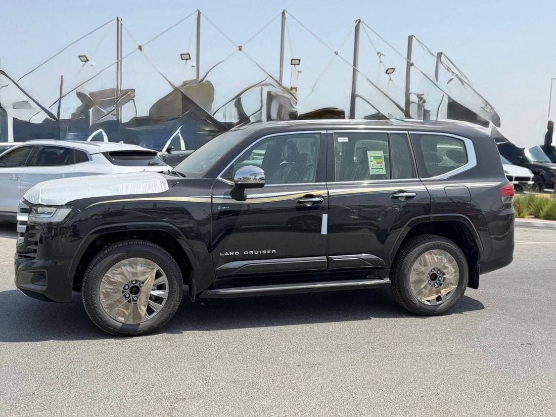 2026 Toyota Land Cruiser VXR thumbnail 3