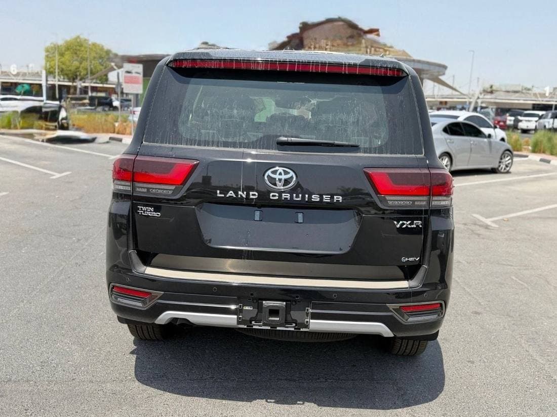 2026 Toyota Land Cruiser VXR thumbnail 4