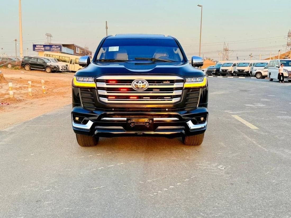 2019 Toyota Land Cruiser GXR thumbnail 3