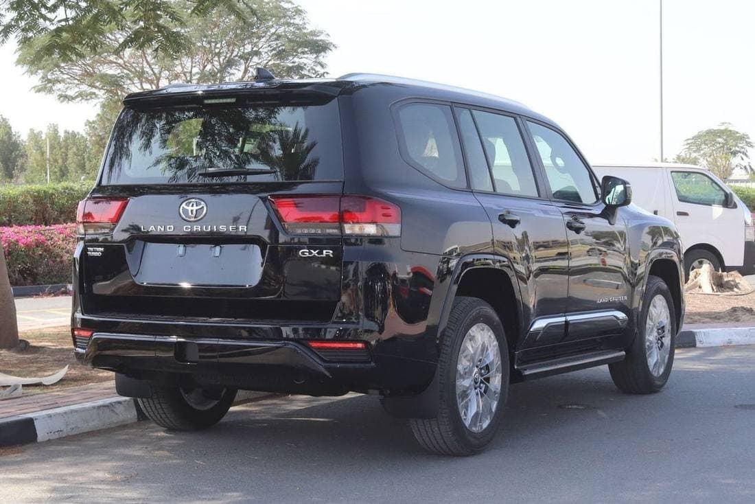 2026 Toyota Land Cruiser thumbnail 4