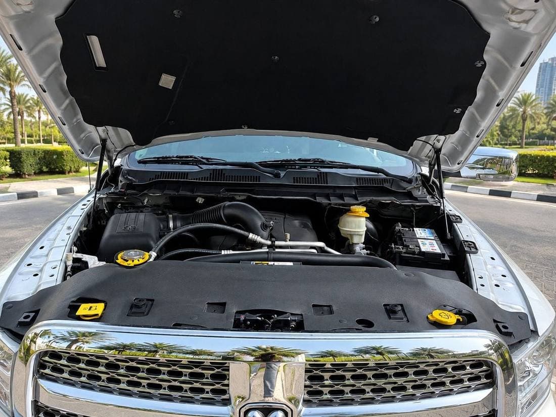 2017 RAM 1500 LARAMIE thumbnail 4