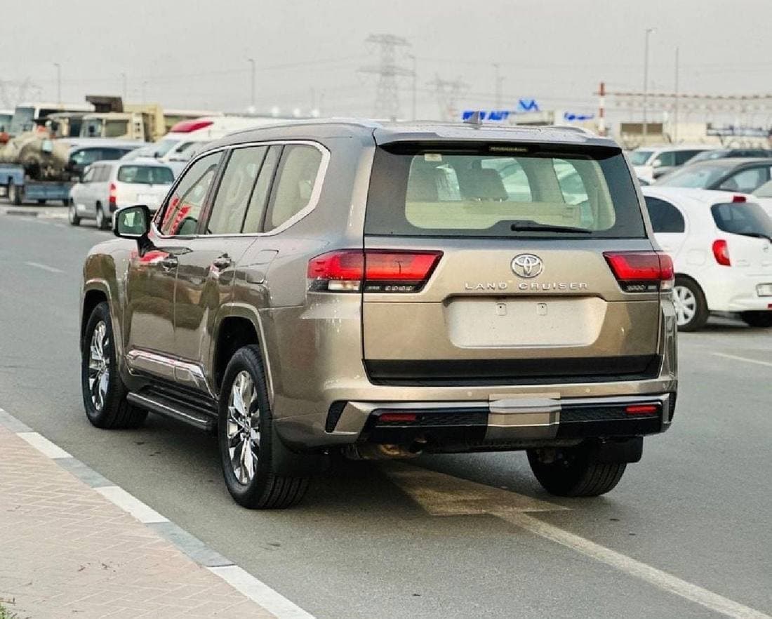 2022 Toyota Land Cruiser GXR thumbnail 5