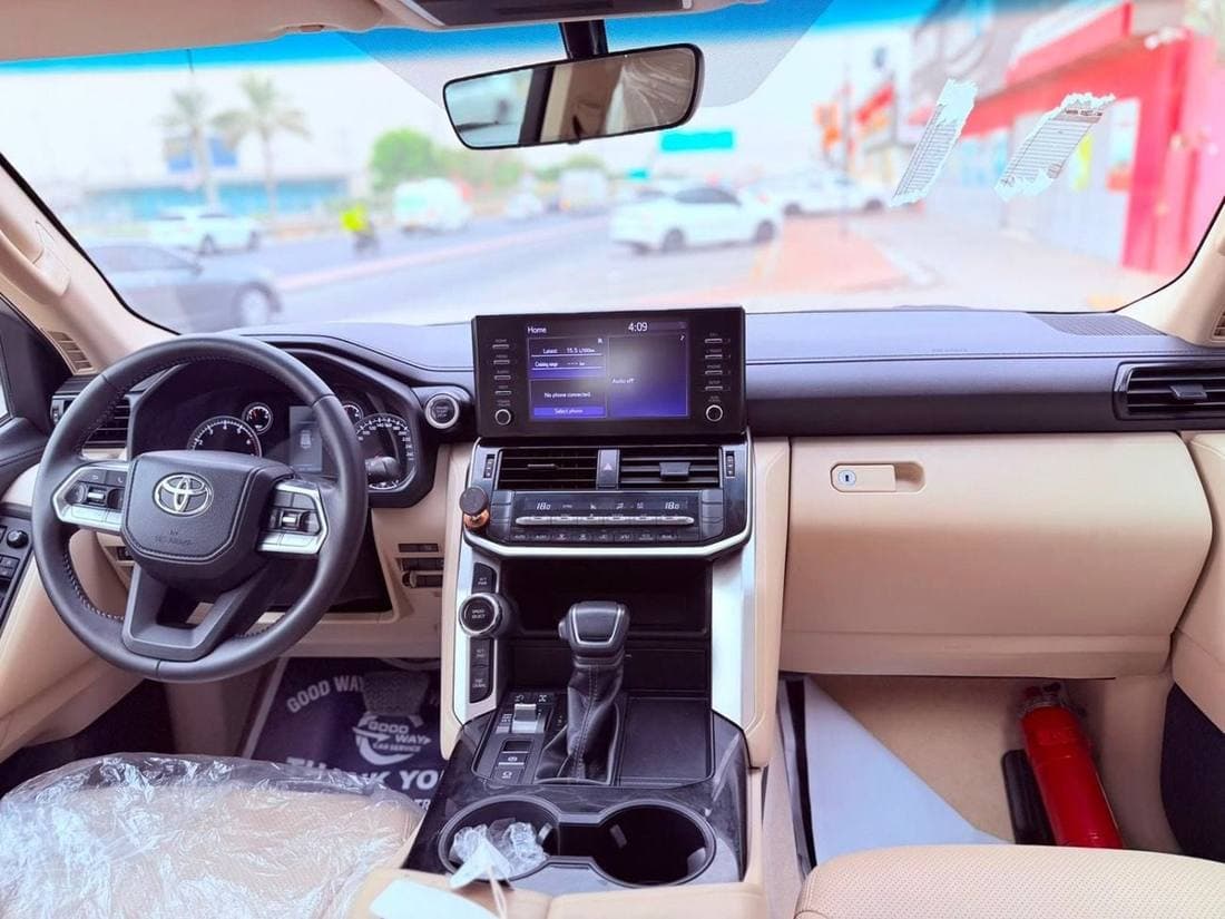 2022 Toyota Land Cruiser GXR thumbnail 7