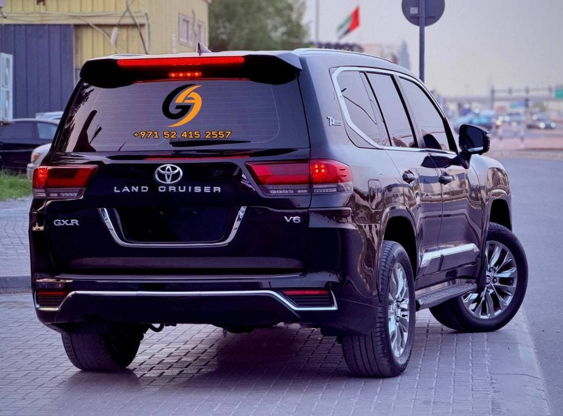 2019 Toyota Land Cruiser GXR thumbnail 4