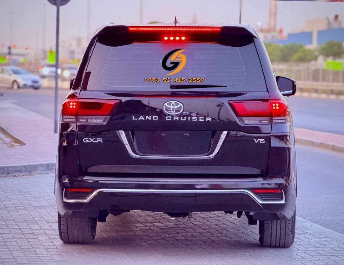 2019 Toyota Land Cruiser GXR thumbnail 6