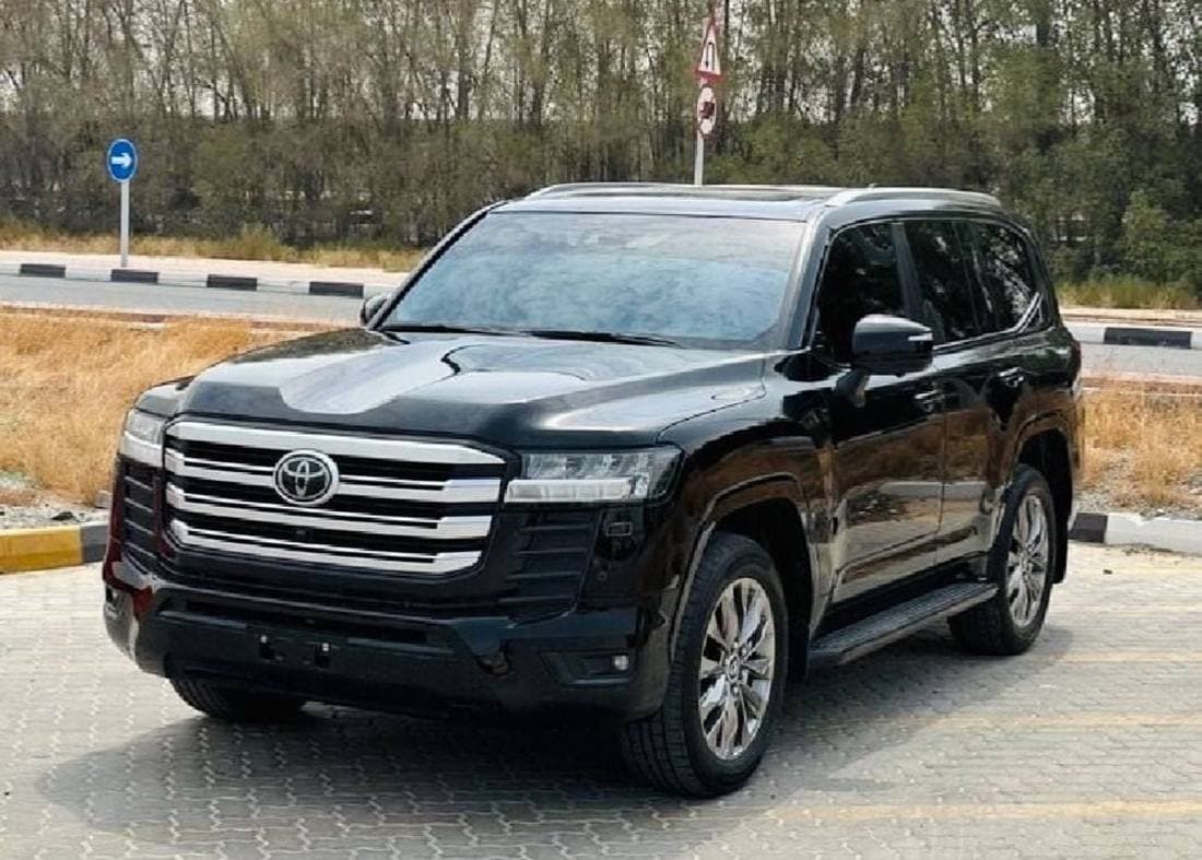 2022 Toyota Land Cruiser GXR thumbnail 2