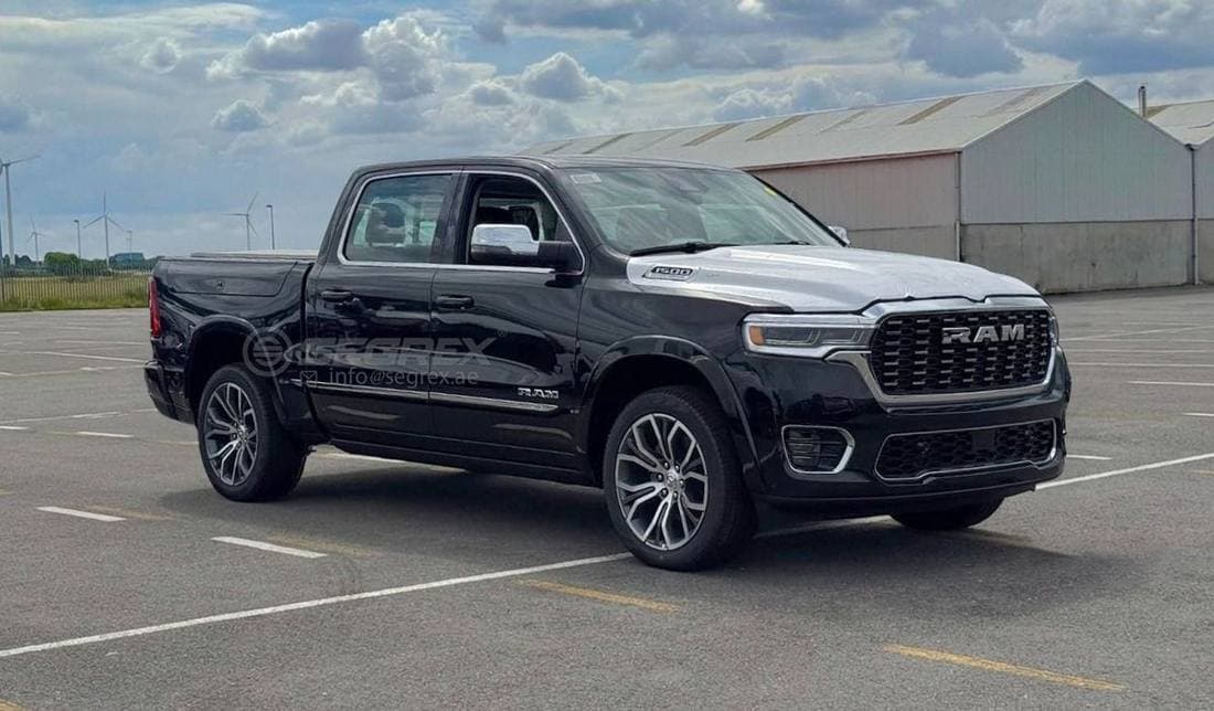 2026 RAM 1500 TUNGSTEN thumbnail 3