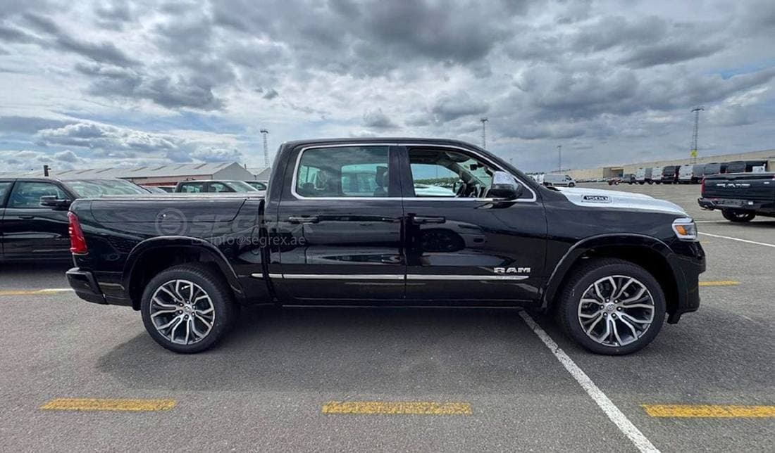 2026 RAM 1500 TUNGSTEN thumbnail 4