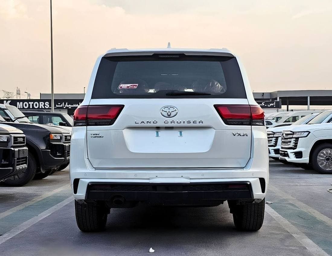 2026 Toyota Land Cruiser VXR thumbnail 6