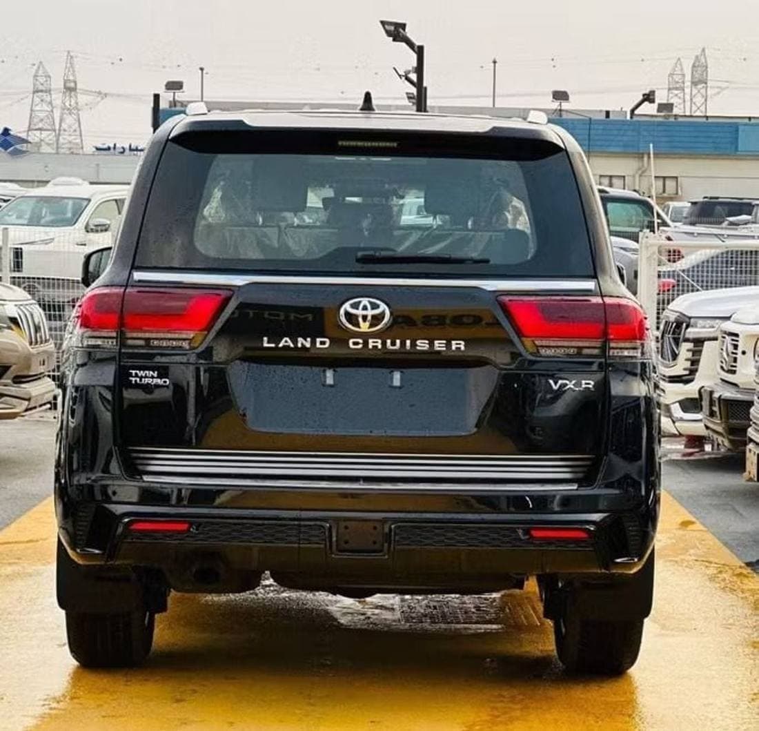2026 Toyota Land Cruiser VXR thumbnail 8