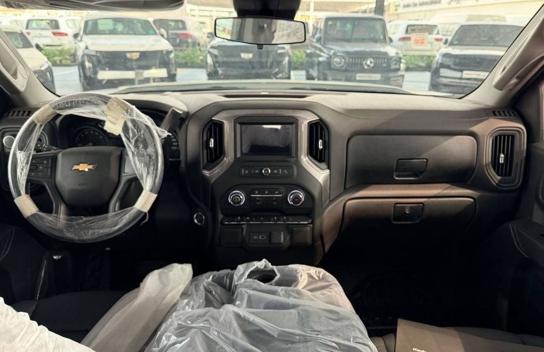 2025 Chevrolet Silverado 4WD WT CREW CAB thumbnail 6