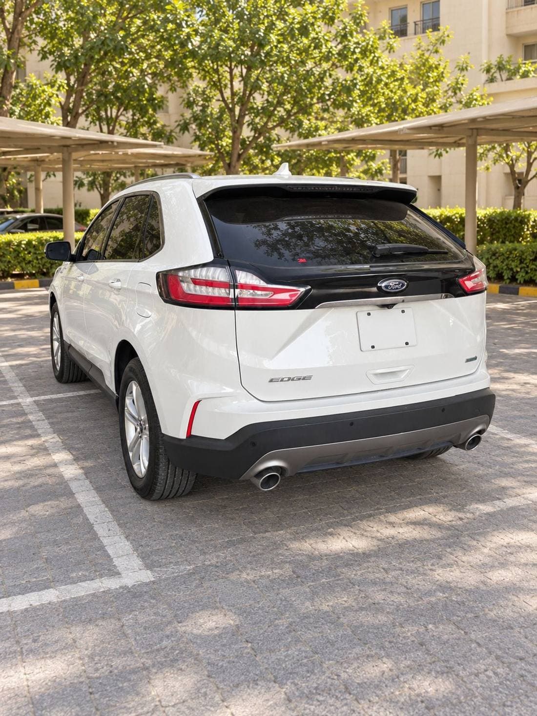 2019 Ford Edge SEL thumbnail 6