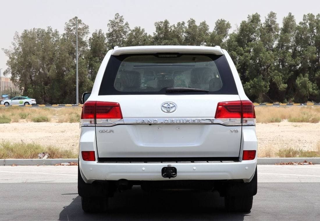 2020 Toyota Land Cruiser GXR thumbnail 6