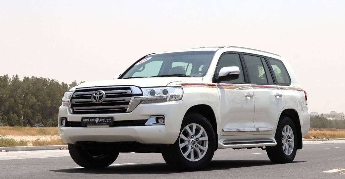2020 Toyota Land Cruiser GXR thumbnail 3