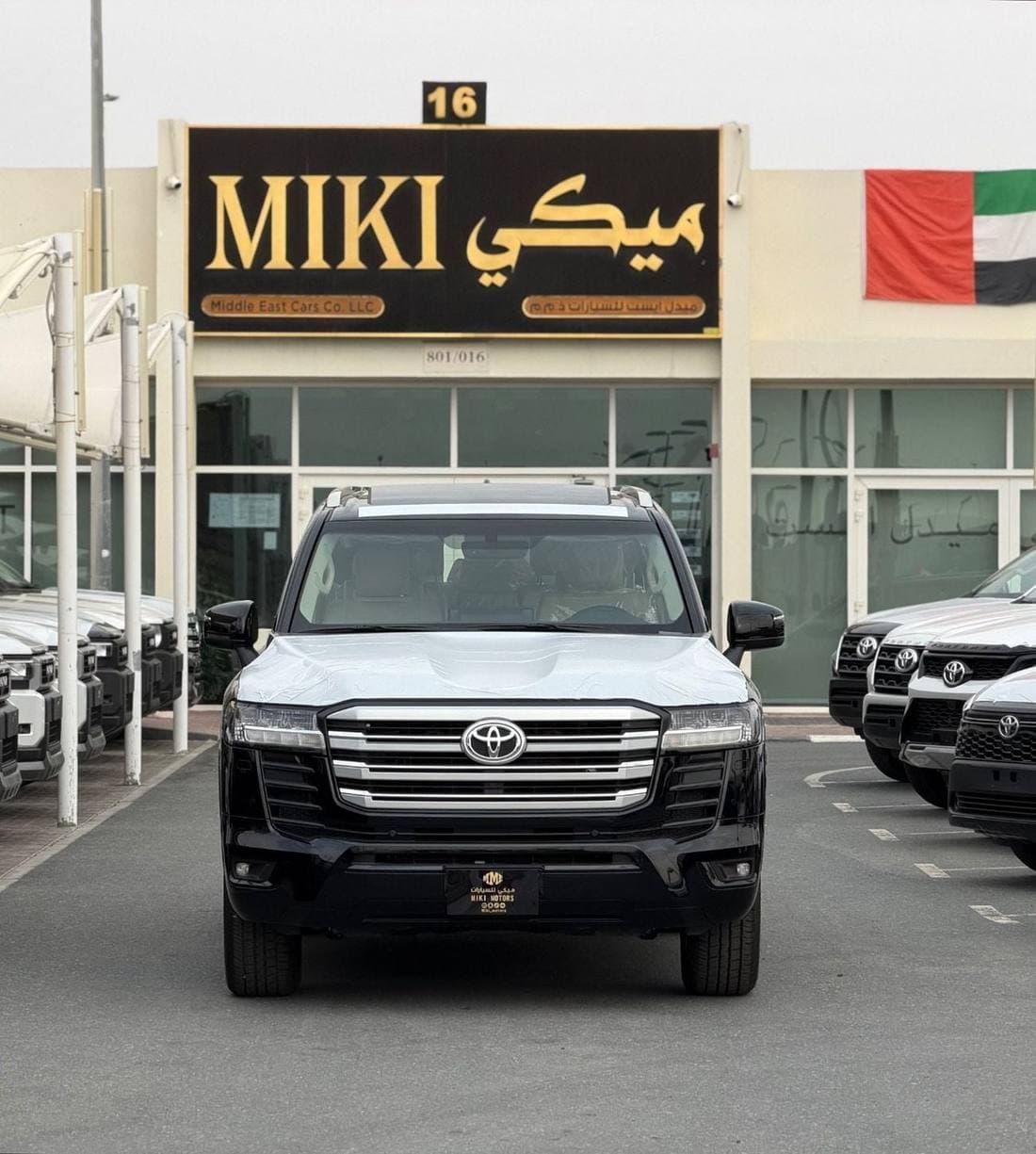 2026 Toyota Land Cruiser GXR thumbnail 3