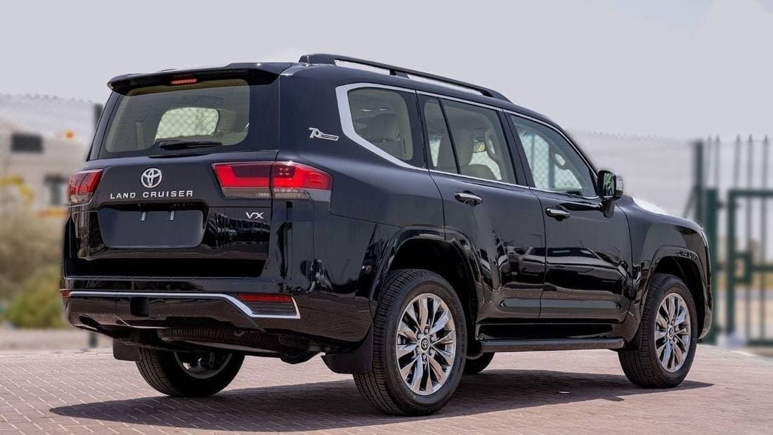 2025 Toyota Land Cruiser VX thumbnail 6