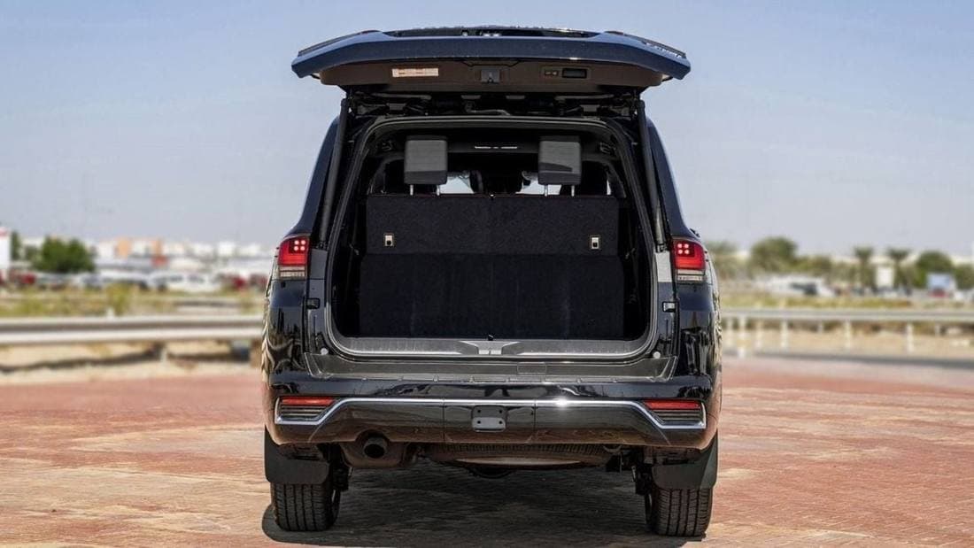 2025 Toyota Land Cruiser VXR thumbnail 7