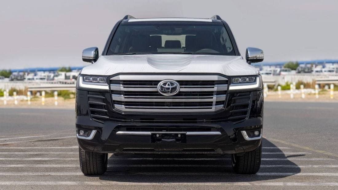 2025 Toyota Land Cruiser VX thumbnail 2