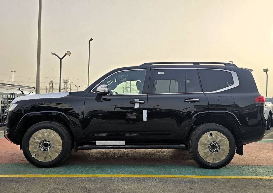 2026 Toyota Land Cruiser VX thumbnail 5