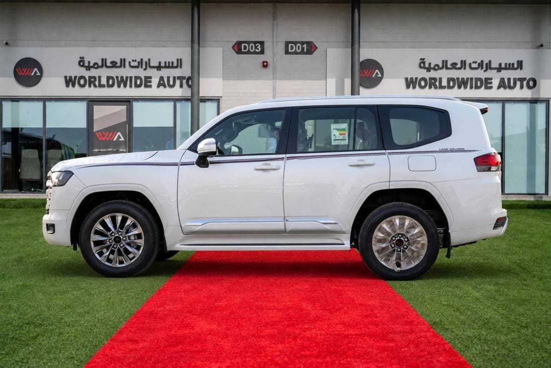 2026 Toyota Land Cruiser GXR thumbnail 3
