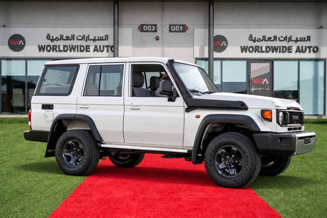 2025 Toyota Land Cruiser S DLX