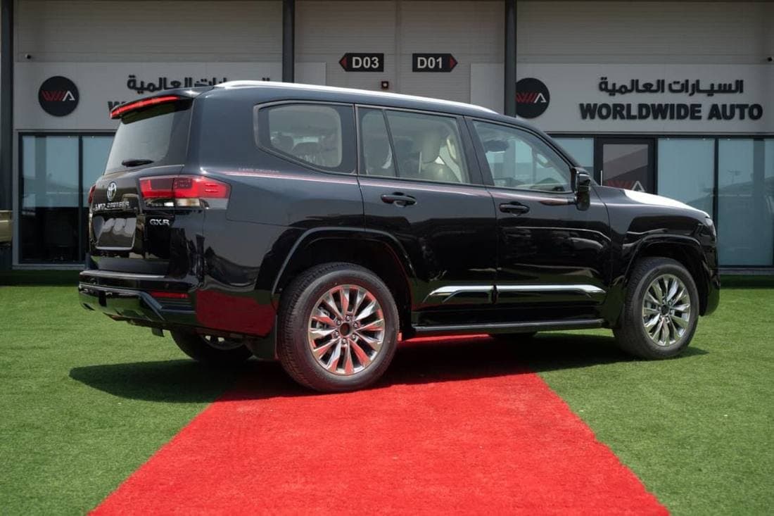 2026 Toyota Land Cruiser GXR thumbnail 4
