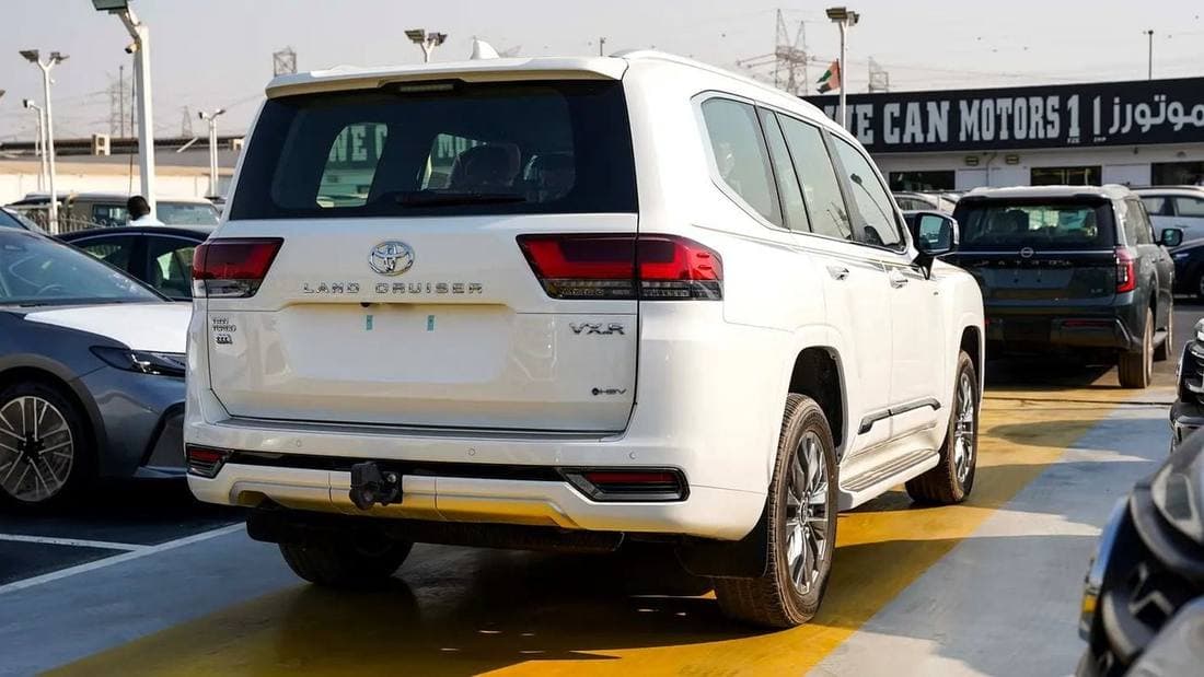 2026 Toyota Land Cruiser VXR thumbnail 5