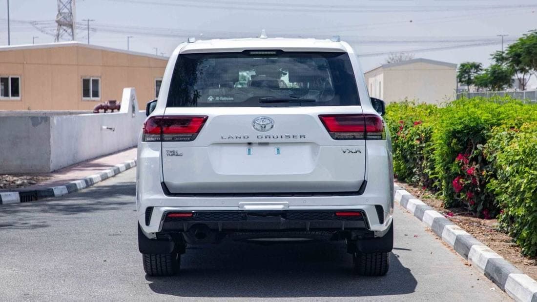 2026 Toyota Land Cruiser VXR thumbnail 7