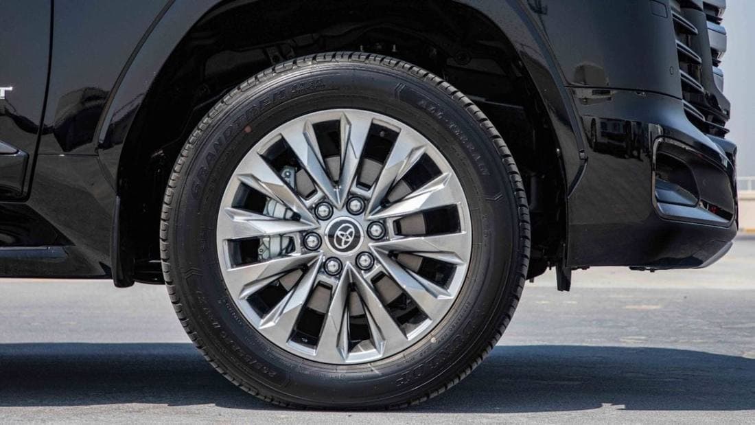 2026 Toyota Land Cruiser VXR thumbnail 8