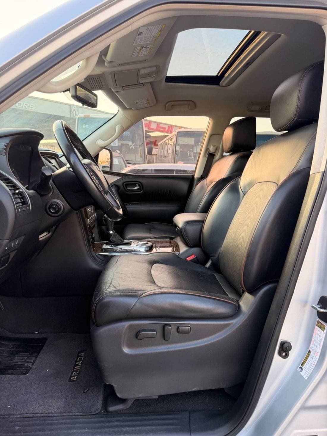 2018 Nissan Armada PLATINUM thumbnail 8