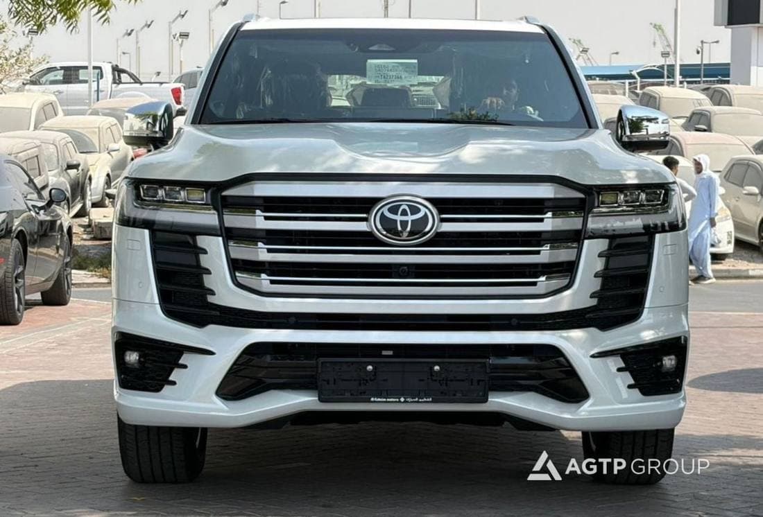 2026 Toyota Land Cruiser VXR thumbnail 2