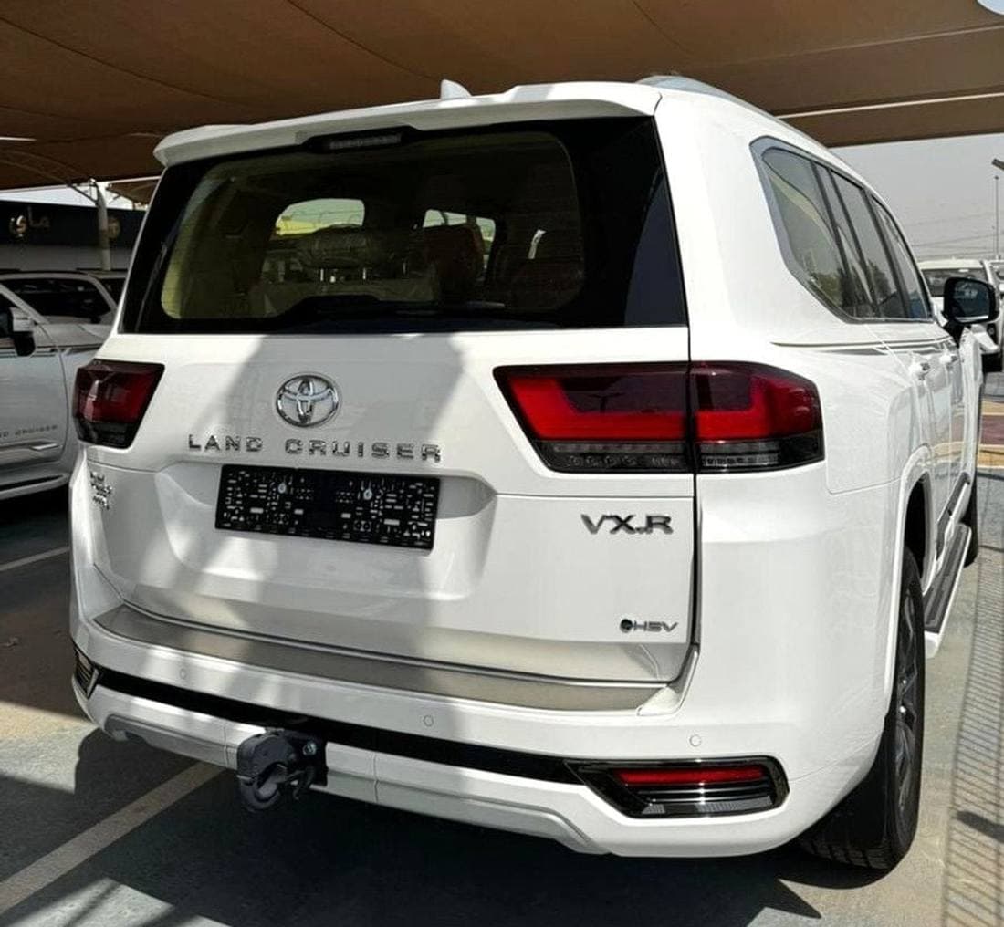2026 Toyota Land Cruiser VXR thumbnail 4